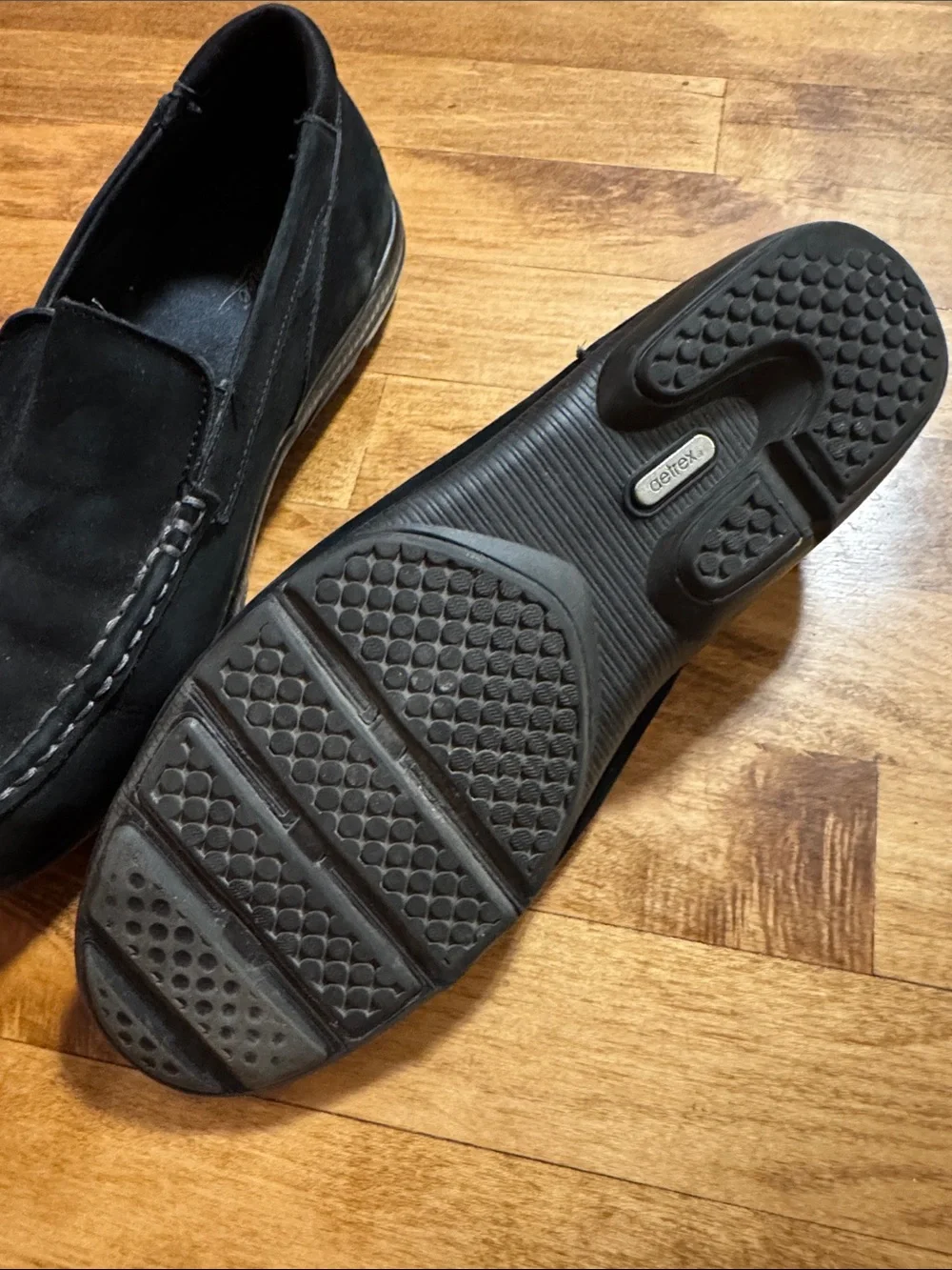 Aetrex black suede